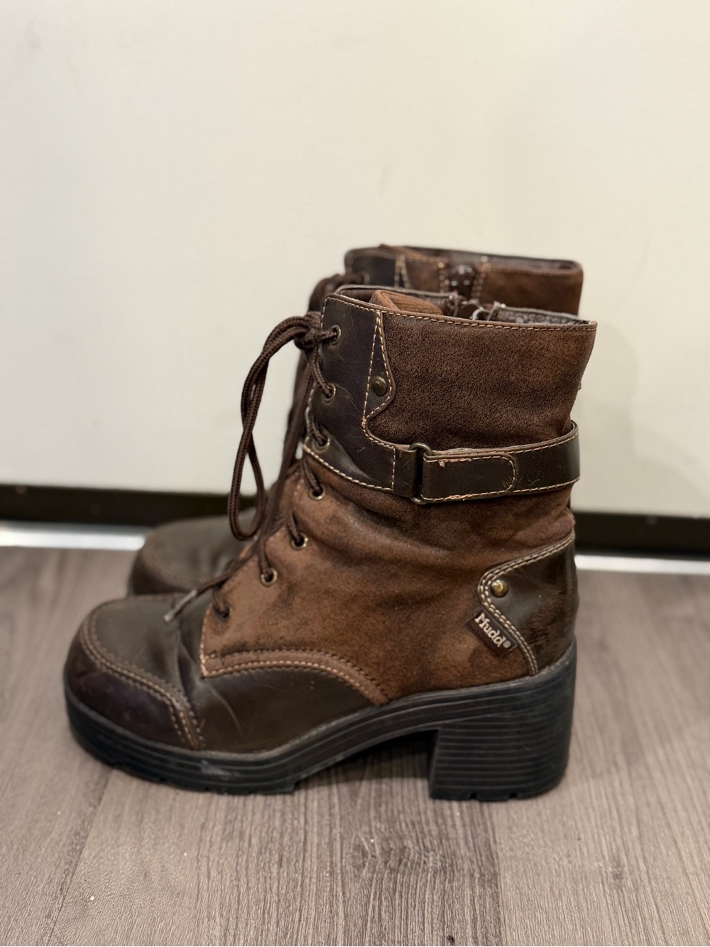 MUDD wadst CHUNKY HEEL
COMBAT BOOTS SIDE ZIP ANKLE SZ 7.5 Vintage Y2K 90's
